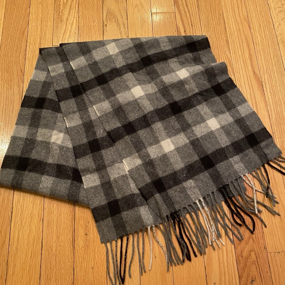 NWOT Phenix Gray Checkered Cashmere Scarf